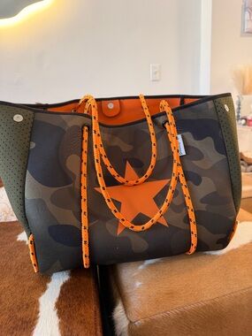 Neoprene Camo Tote with Orange Star Accent (brand is Ah-Dorned)